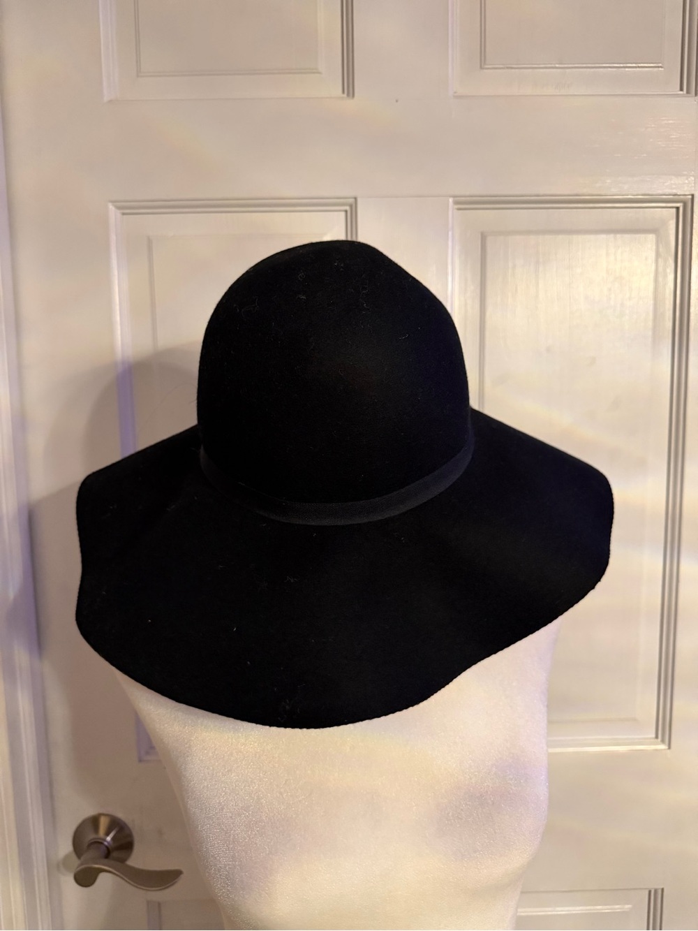 Classic Black Wide-Brim Women's Floppy Hat